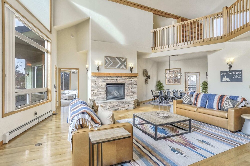 5brmountain Luxuryhikingdog Friendly — hotel in Woodland Park