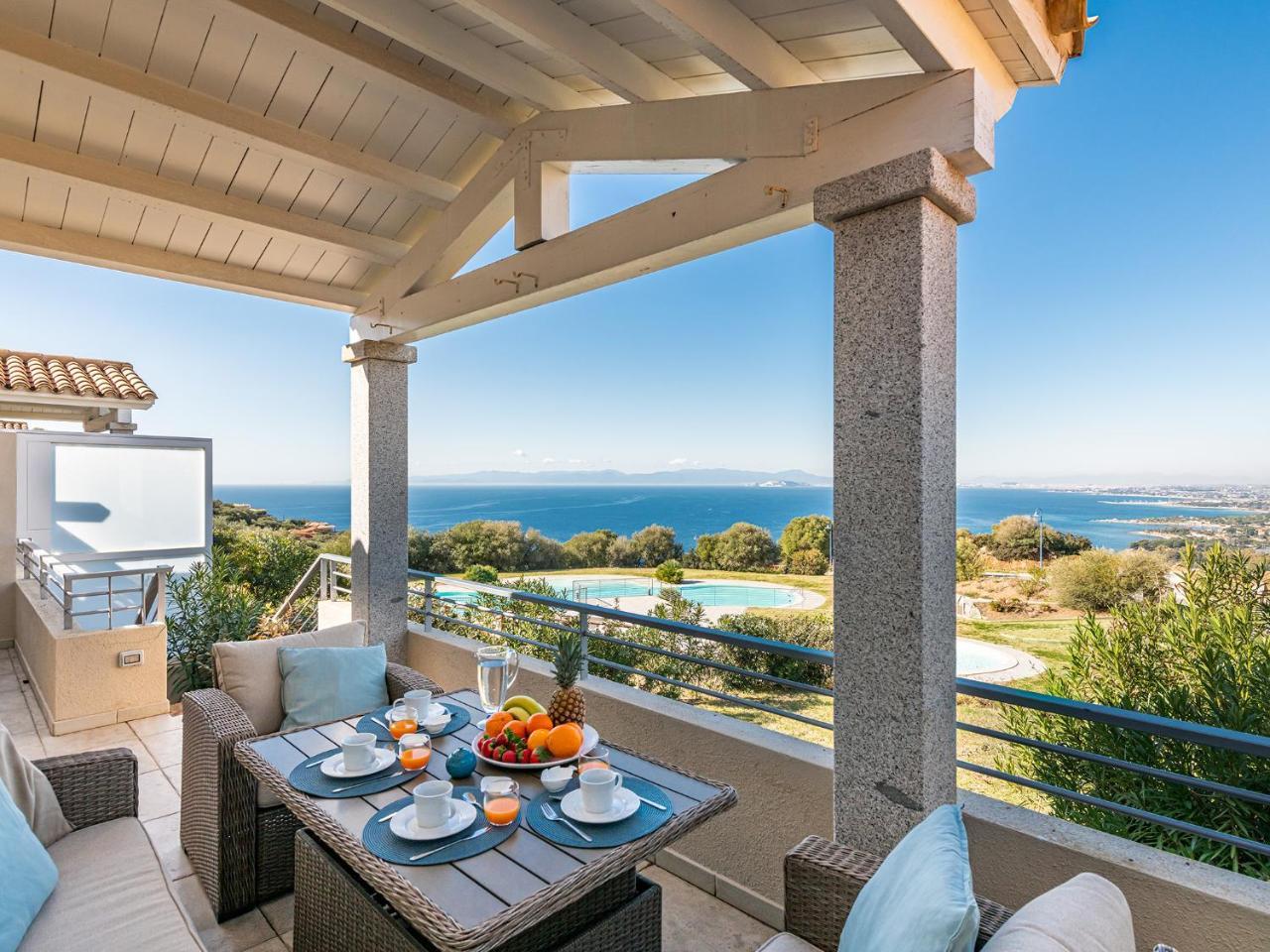Villa Belvedere — 4-Star Luxury Hotel in Quartu Sant'elena, Italy