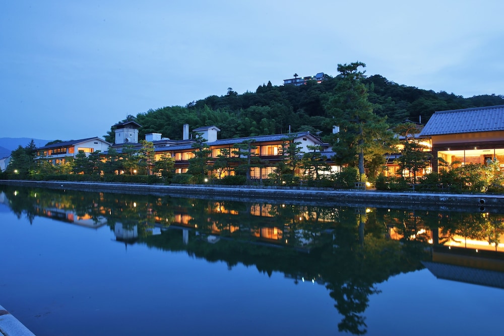 Monjusou - carbon neutral hotel in Miyazu