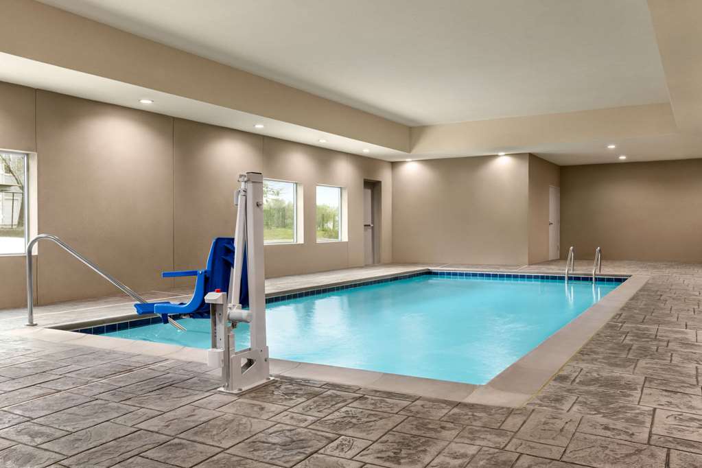 La Quinta Inn & Suites by Wyndham Austin South - photo 7