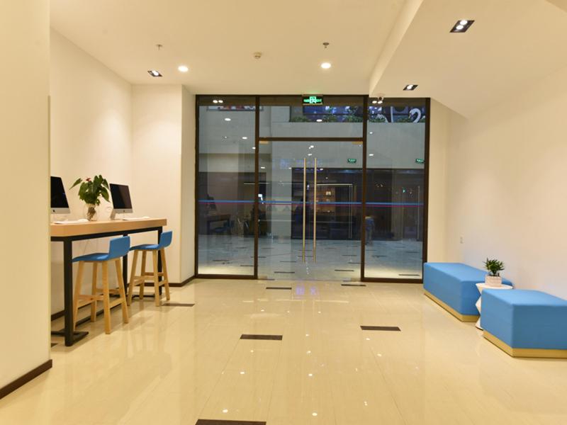 Hanting Hotel - carbon neutral hotel in Daxing