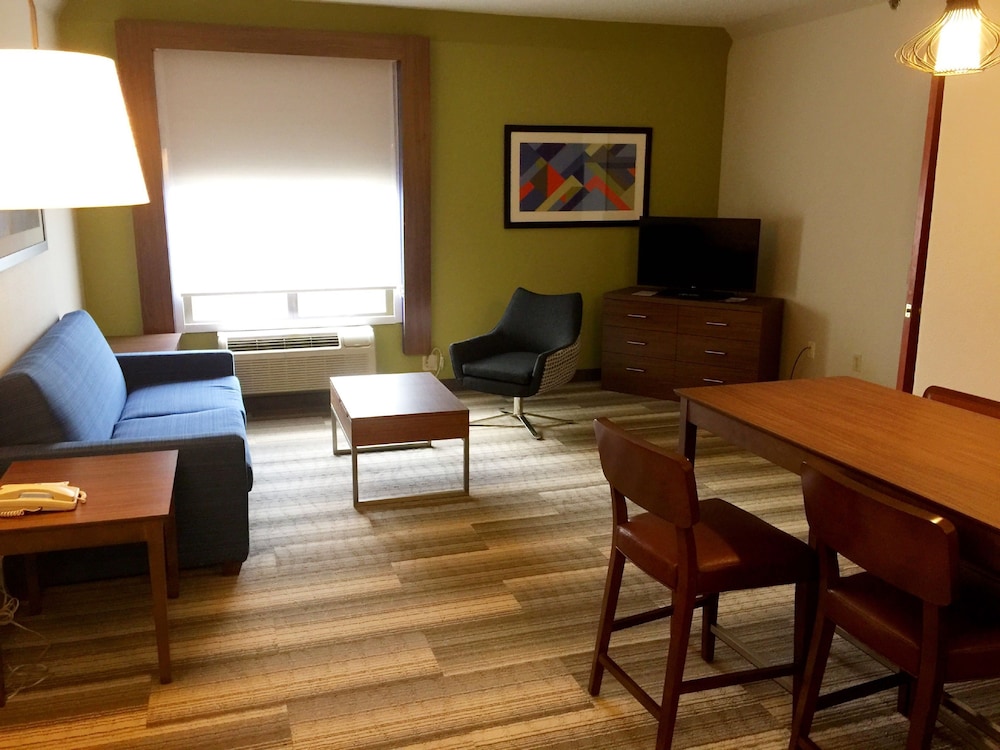 Holiday Inn Express & Suites Houston Memorial Park Area by IHG - photo 7