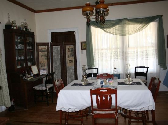 Lamplight Inn - photo 7