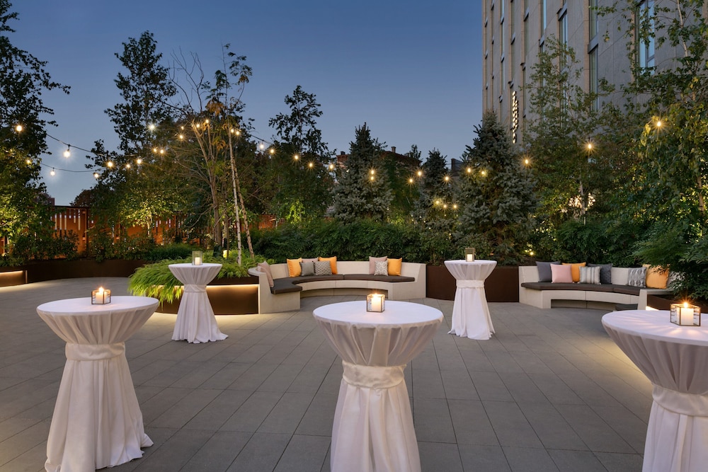 Hotel Indigo Williamsburg Brooklyn by IHG - photo 57