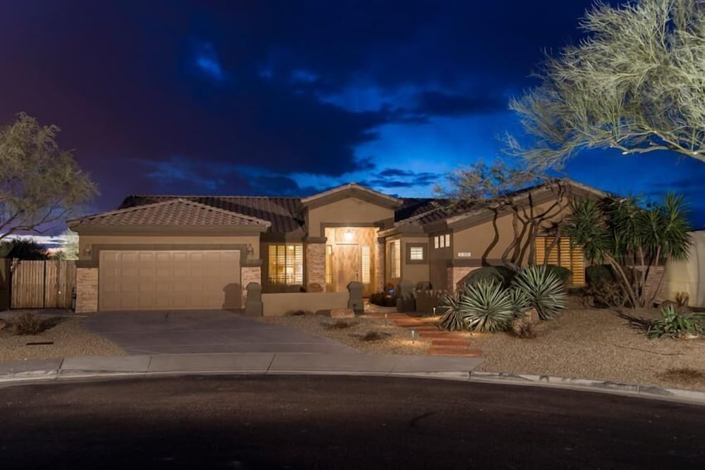 Sonoran Desert Retreat 4 BR by Casago — 4-Star Luxury Hotel in Scottsdale, United States