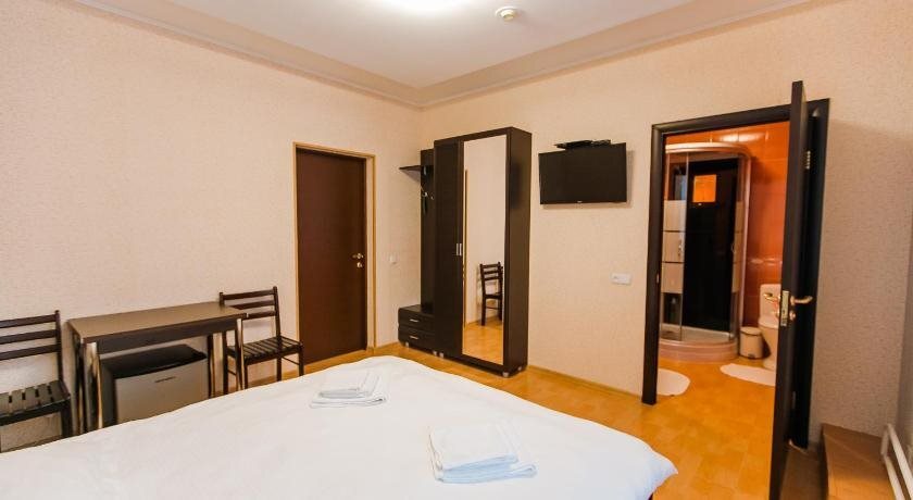 Tri sosny — hotel in Primorskiy