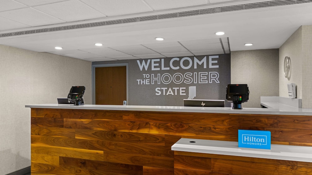 Hampton Inn Bloomington - photo 4