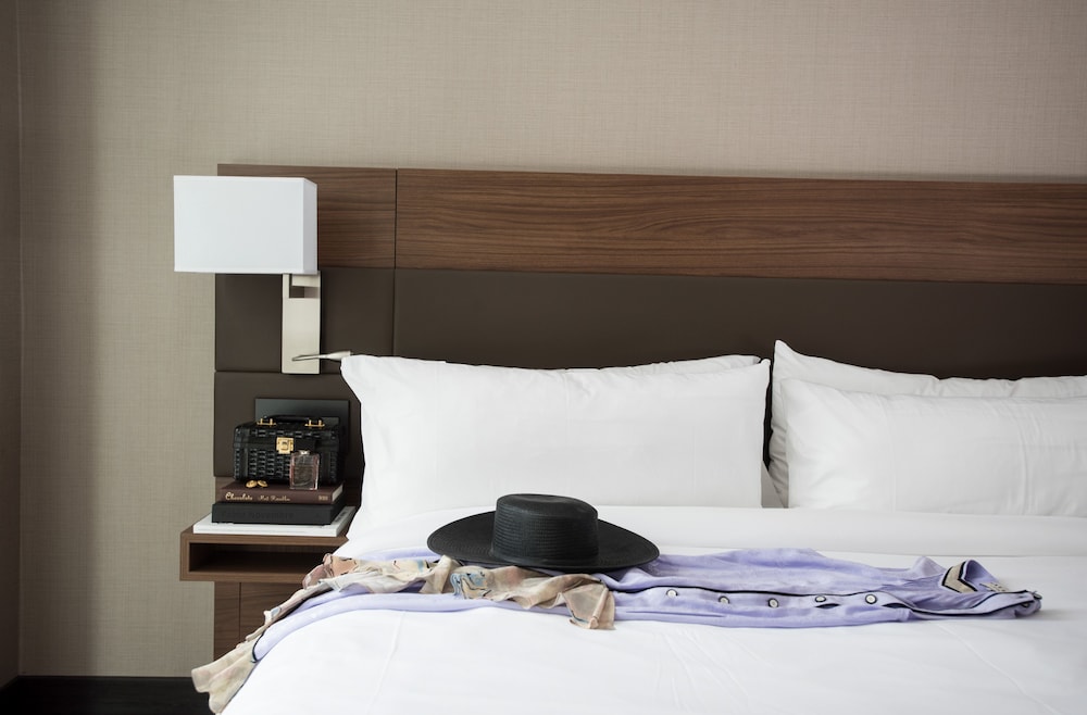 AC Hotel Austin University - photo 12