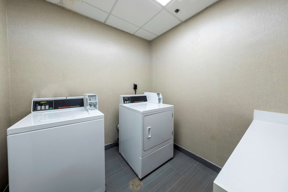 Hampton Inn Swedesboro Philadelphia - photo 43