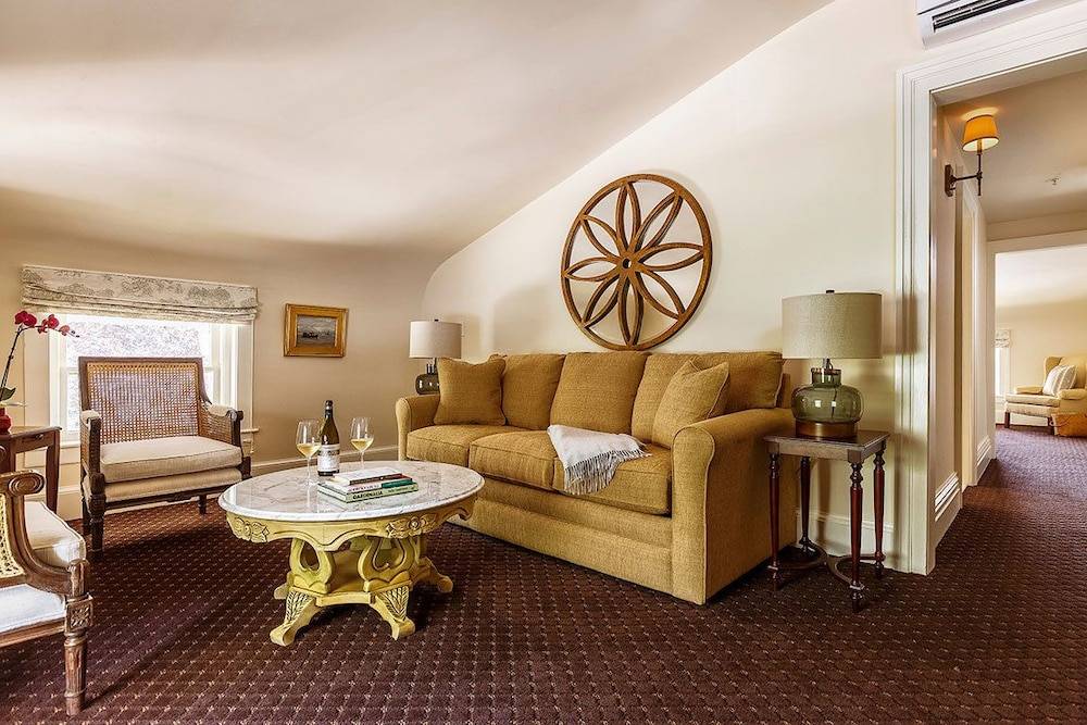 Spicer Mansion - photo 23
