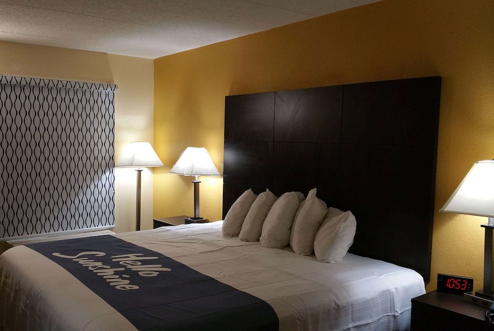 Days Inn by Wyndham Ridgeland South Carolina - photo 17