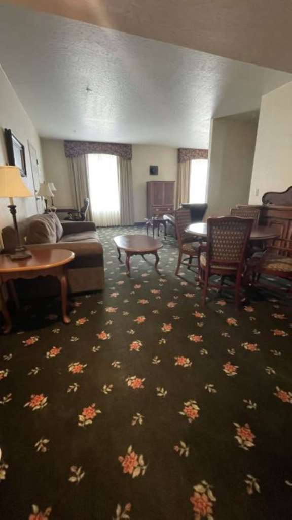 Surestay Hotel By Best Western Eureka - photo 10