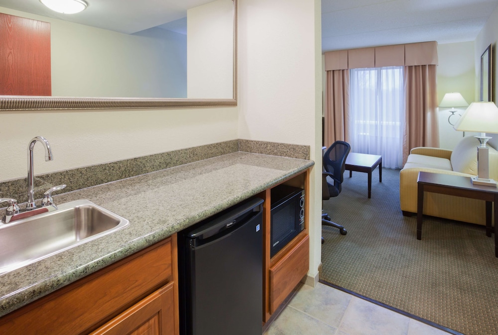 Hampton Inn & Suites Lino Lakes - photo 24