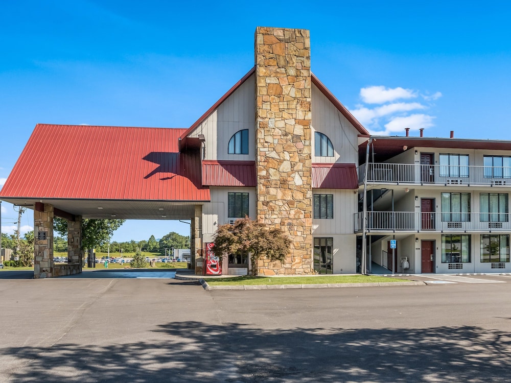 Red Roof Inn Dandridge - photo 22