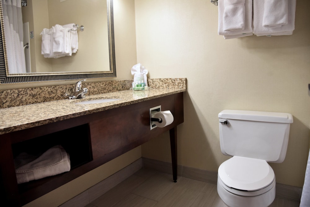 Spark by Hilton Akron Fairlawn - photo 11