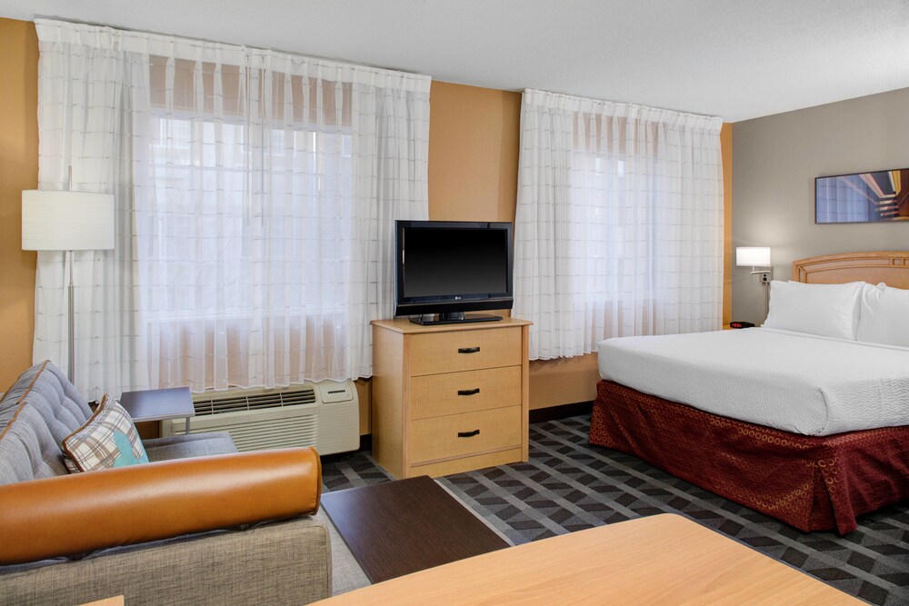 TownePlace Suites by Marriott Wichita East - photo 8