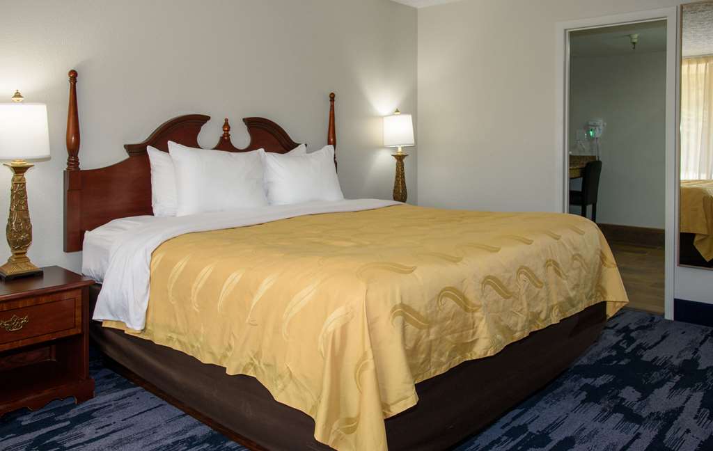 Quality Inn Lewisburg - photo 9