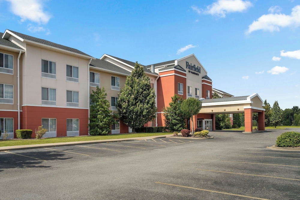 Fairfield Inn and Suites by Marriott Marion in Marion, United States