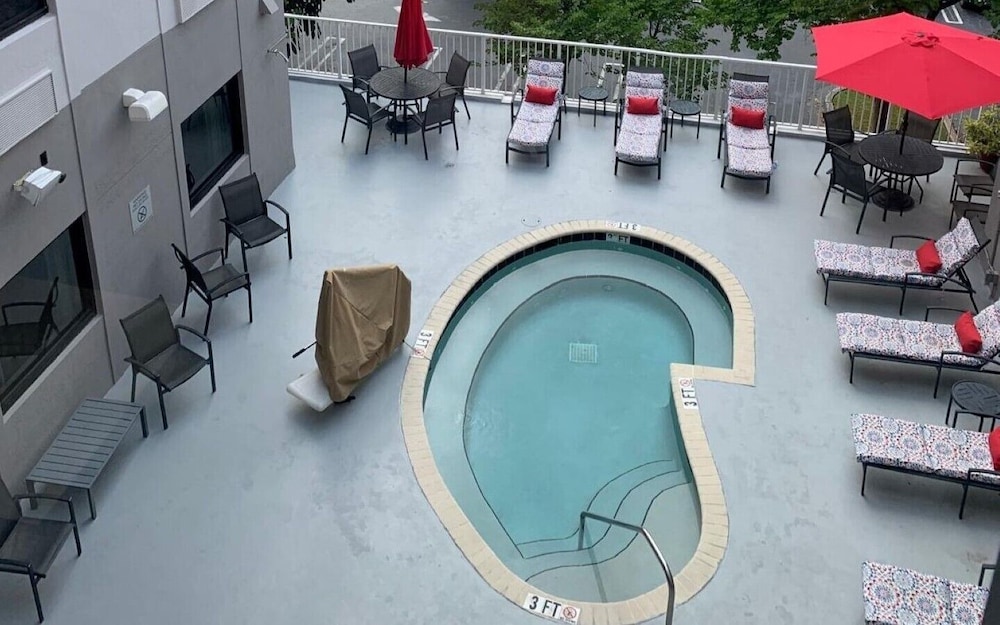 Fairfield Inn & Suites by Marriott Miami Airport South - photo 15