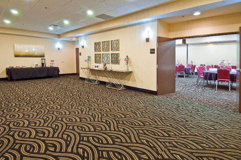 Hampton Inn & Suites Millington - photo 7