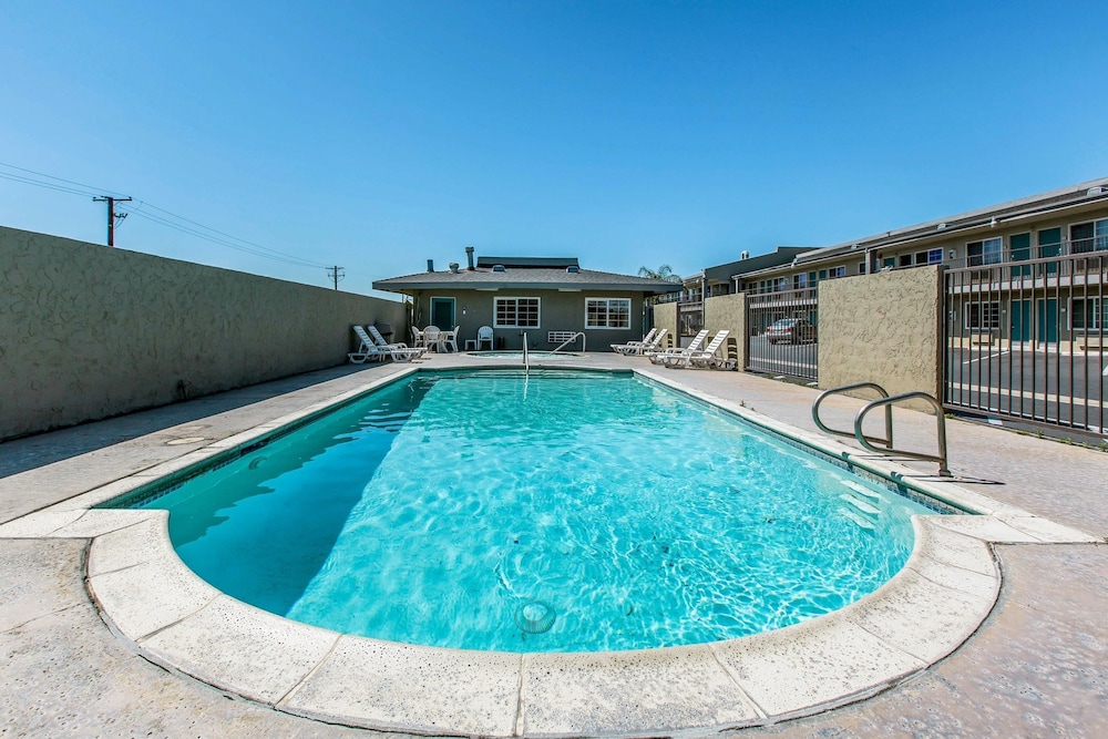 Rodeway Inn Ontario Airport Mills - photo 14