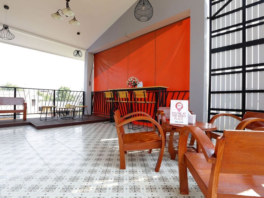 Nida Rooms Central 353 Clock Spin in Lampang, Thailand