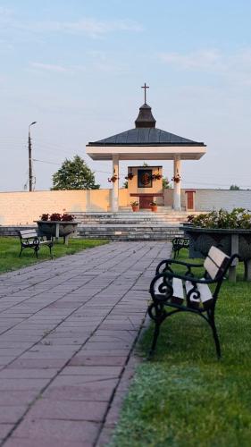 Dom Pielgrzyma Sanktuarium Matki Bożej Leśniańskiej — hotel in Lesna Podlaska