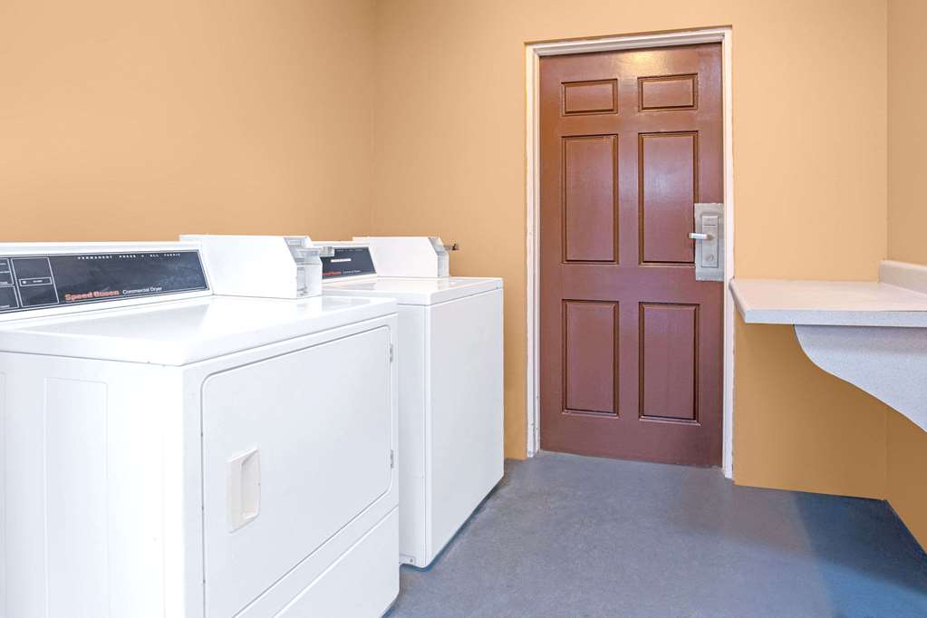 Knights Inn Kissimmee - photo 16