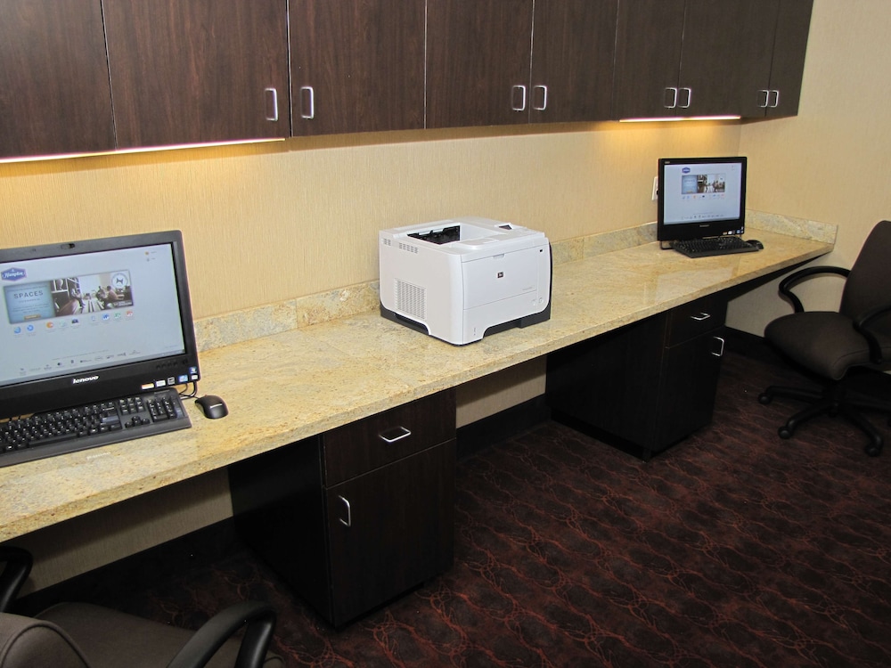 Hampton Inn & Suites Jamestown - photo 23