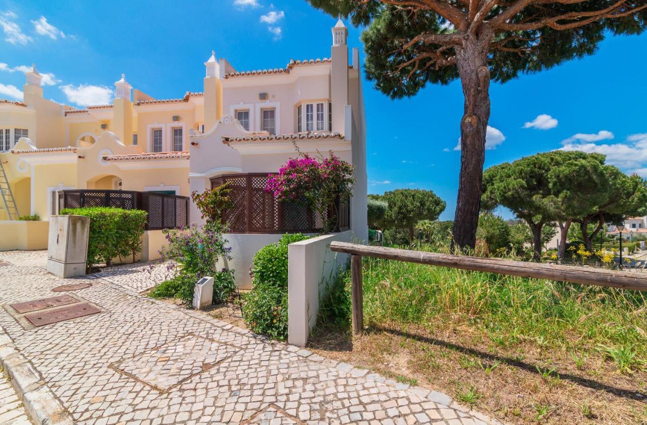 Oceans 8. in Almancil, Portugal