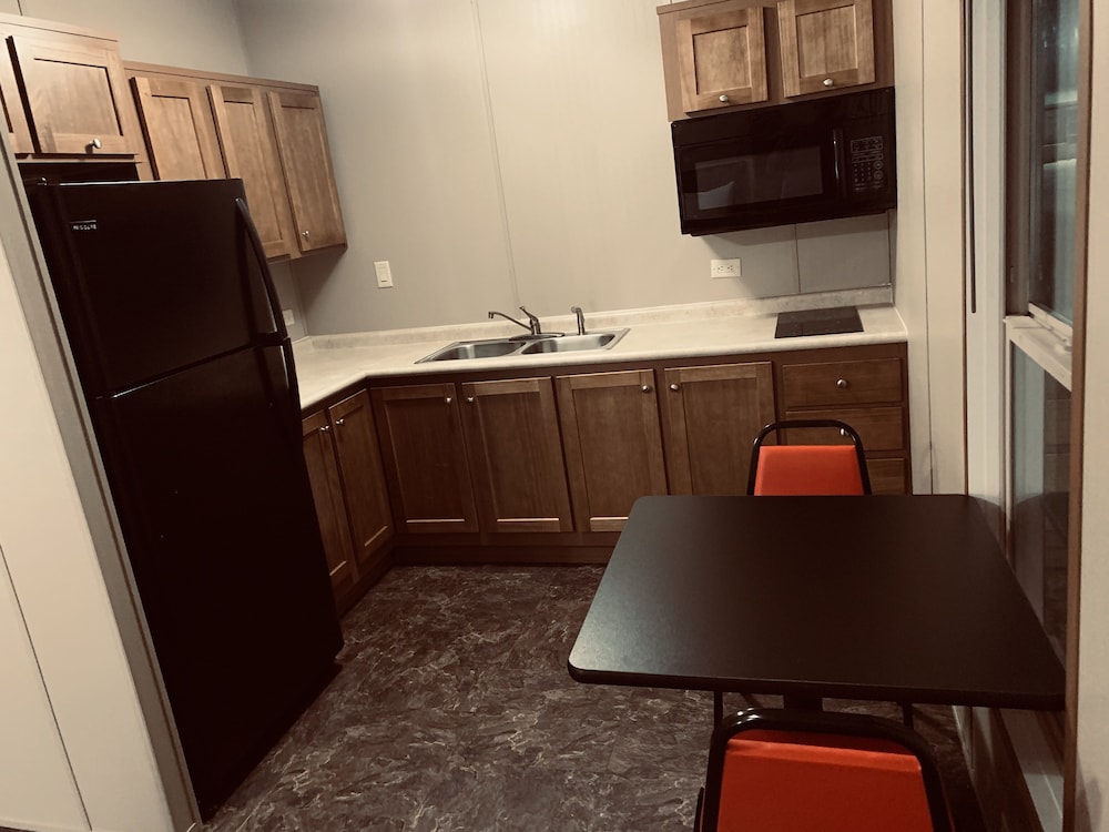 Monahans Country Inn - photo 9