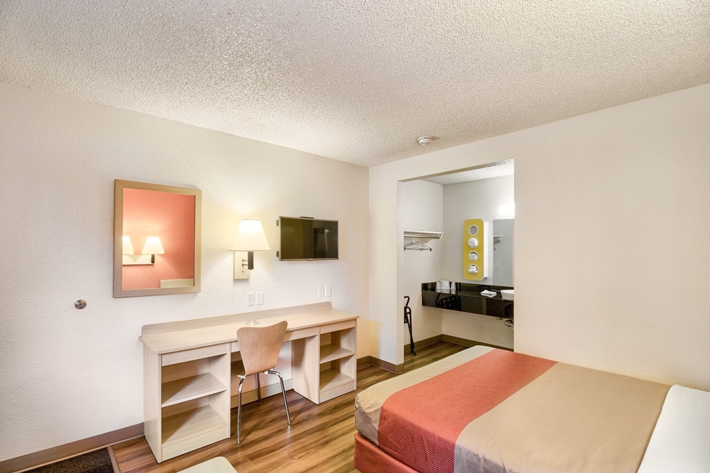 Motel 6 Everett WA South - photo 15