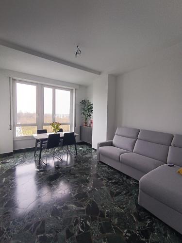 STANZA matrimoniale metro M5 Bignami Carroponte in Sesto San Giovanni, Italy