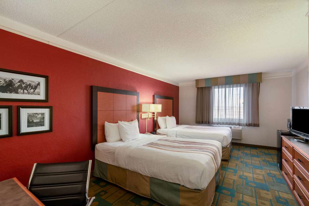 La Quinta Inn by Wyndham Cheyenne - photo 21