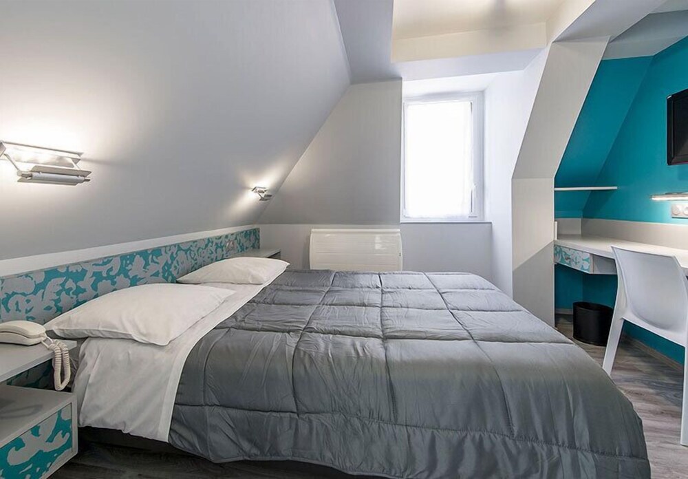 Hôtel De La Grotte - carbon neutral hotel in Aix-Les-Bains