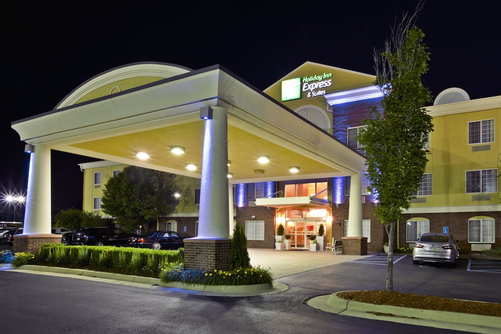 Holiday Inn Express Hotel & Suites Woodhaven by IHG - photo 65