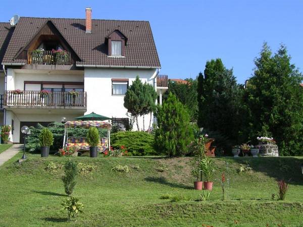 Balazs Apartman — 4-Star Luxury Hotel in Tihany, Hungary