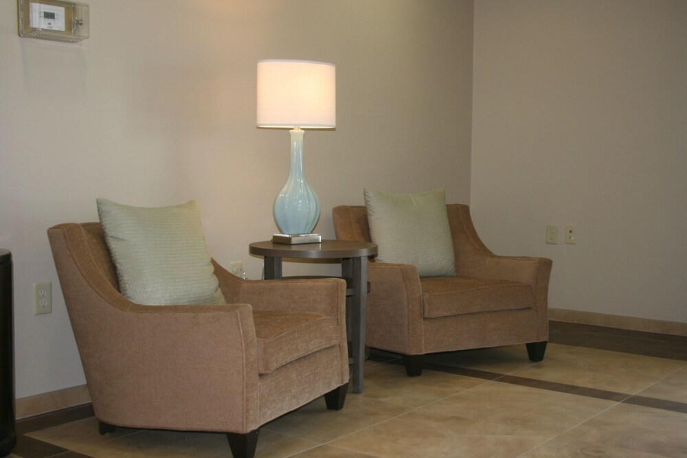 Candlewood Suites College Station At University by IHG - photo 53