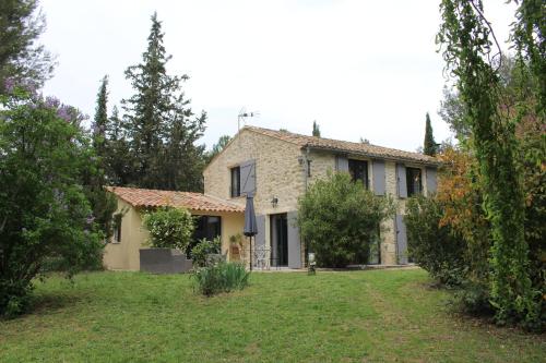 La Ferme du Loup - carbon neutral hotel in Cucuron