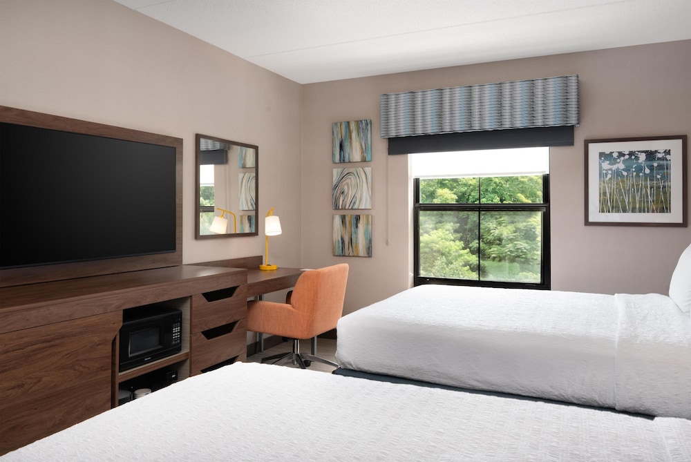 Hampton Inn & Suites Wilkes Barre Scranton - photo 5