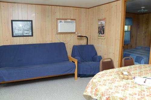 Riverside Resort - photo 11