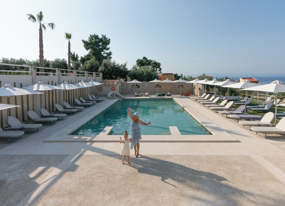 Helios Blue Villas — 4-Star Luxury Hotel in Kassandreia, Greece
