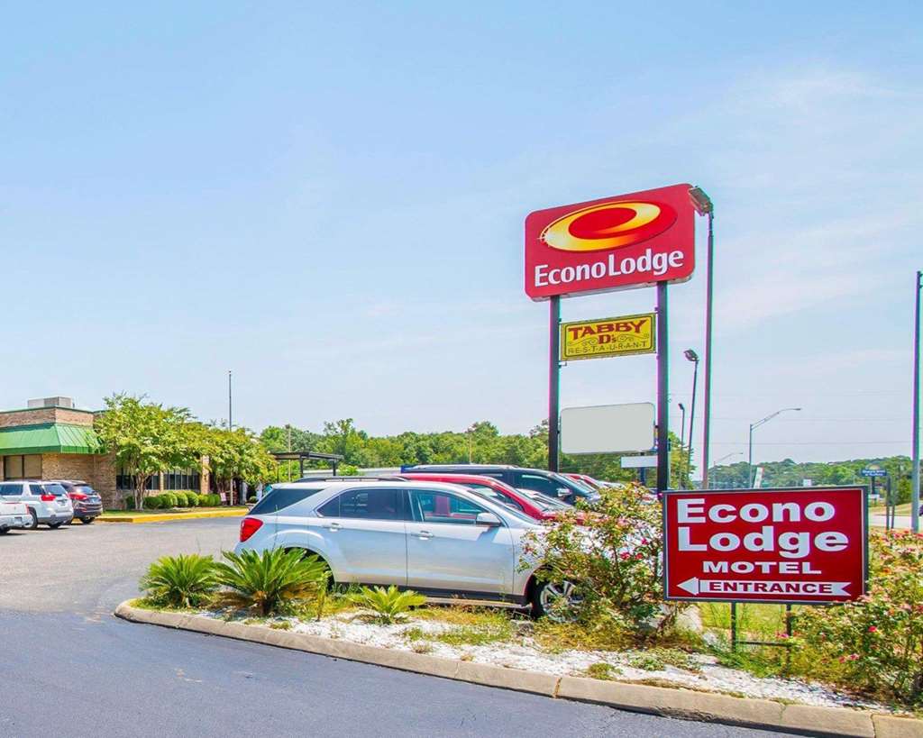 Econo Lodge Andalusia - photo 3