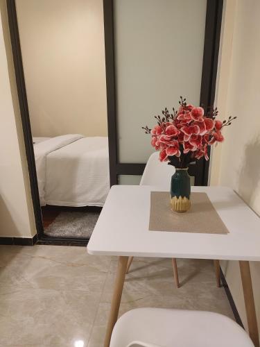 Kilimani Super one and half bedroom near Yaya Centre with NETFLIX