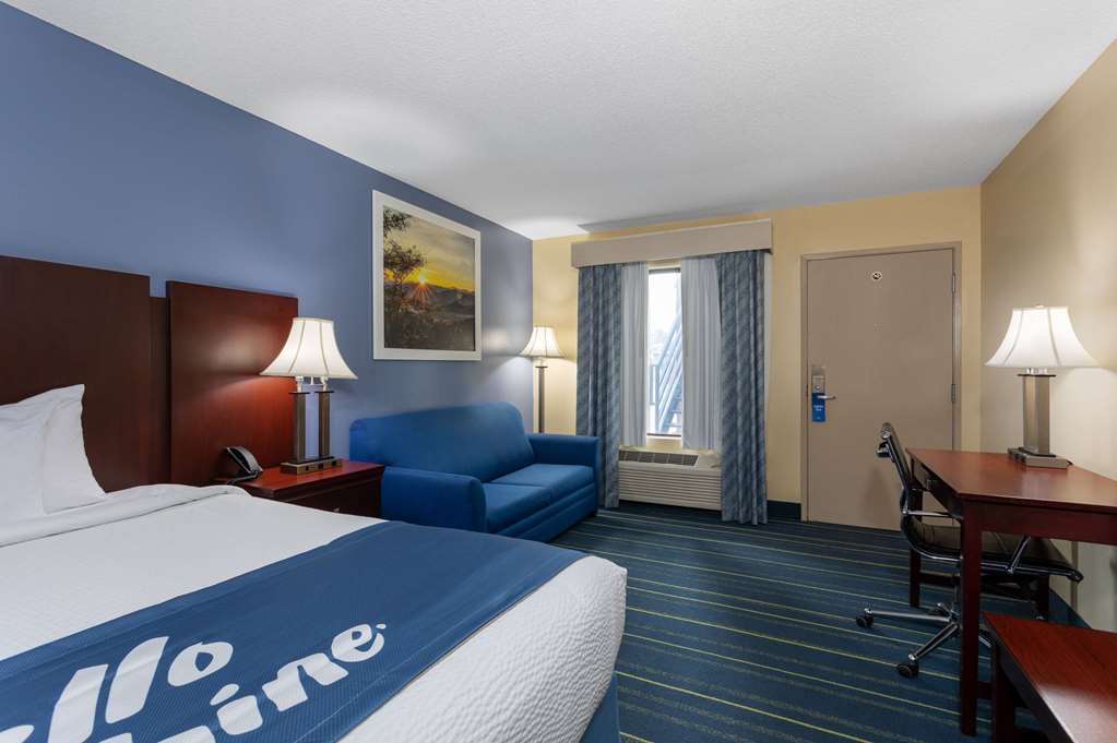 Days Inn by Wyndham Chipley - photo 20