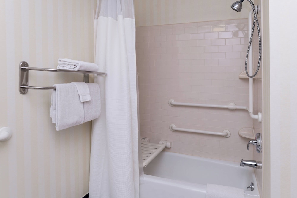 Fairfield Inn & Suites by Marriott San Antonio NE Schertz - photo 34