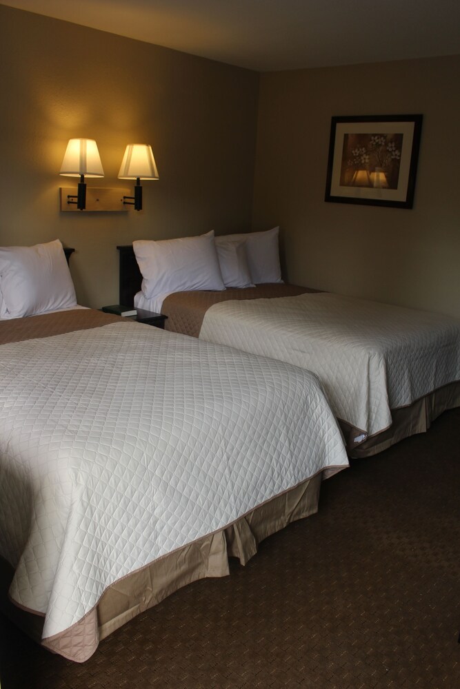 Capital O Hotel Richmond Hill Savannah area I 95 - photo 8