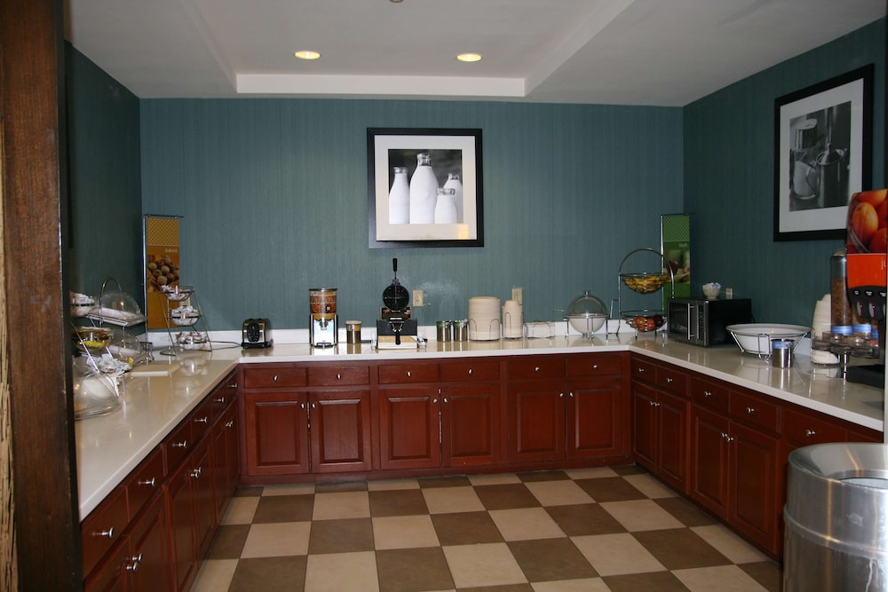 Hampton Inn Shreveport Airport - photo 78