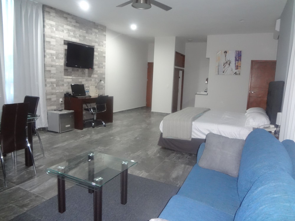 Hotel Civic Express in Poza Rica De Hidalgo, Mexico