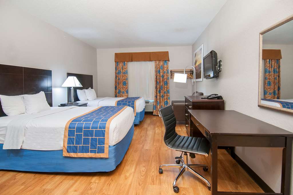 Days Inn & Suites by Wyndham San Antonio near Frost Bank Center - photo 18
